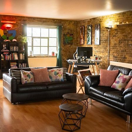 Loft Style Apartment Near O2, Abba Voyage, Excel Londra Dış mekan fotoğraf