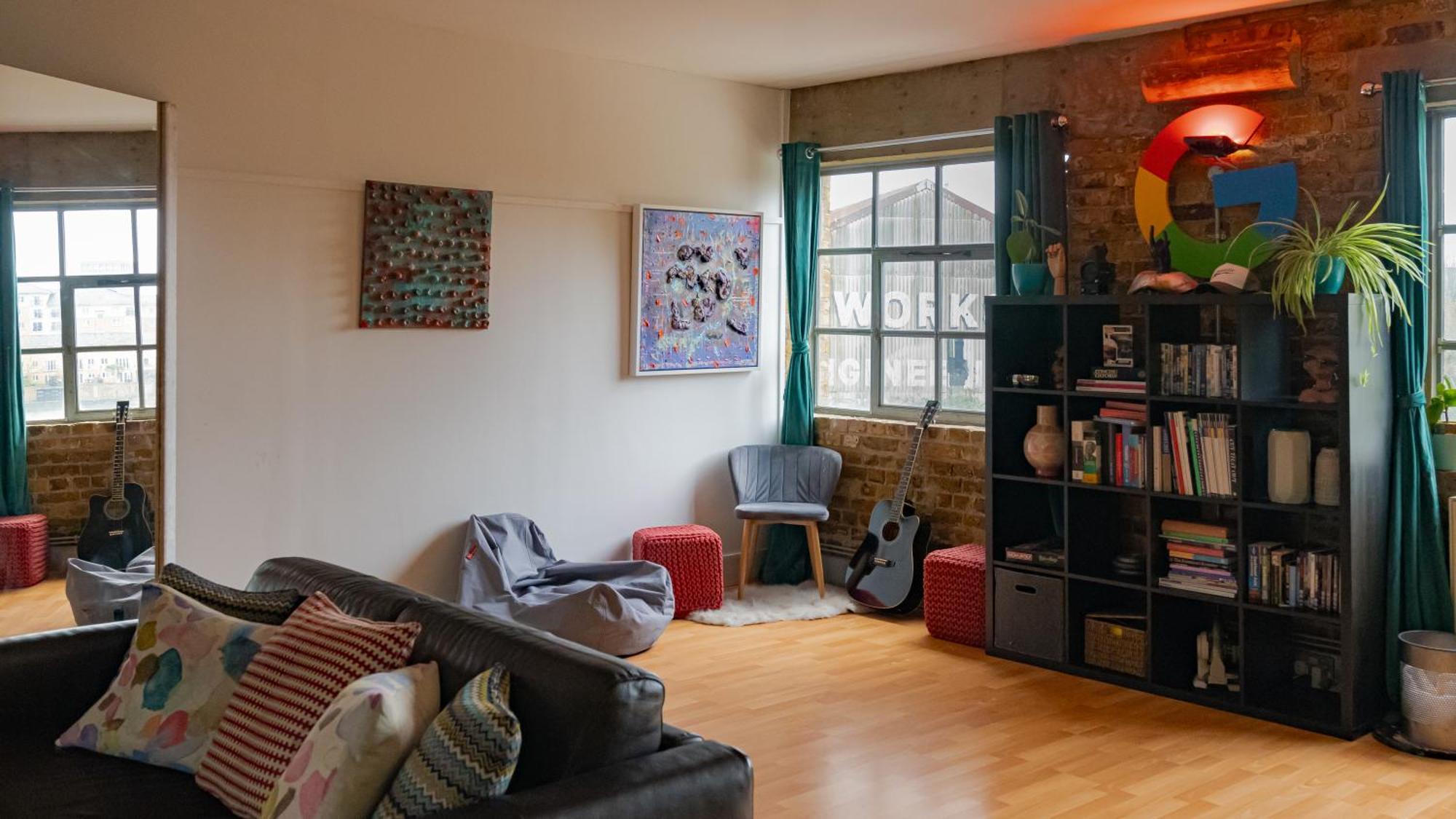Loft Style Apartment Near O2, Abba Voyage, Excel Londra Dış mekan fotoğraf