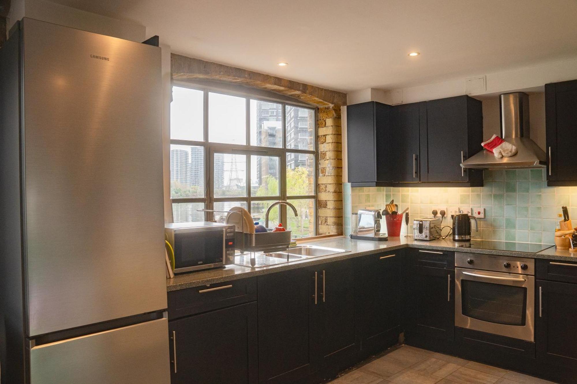 Loft Style Apartment Near O2, Abba Voyage, Excel Londra Dış mekan fotoğraf
